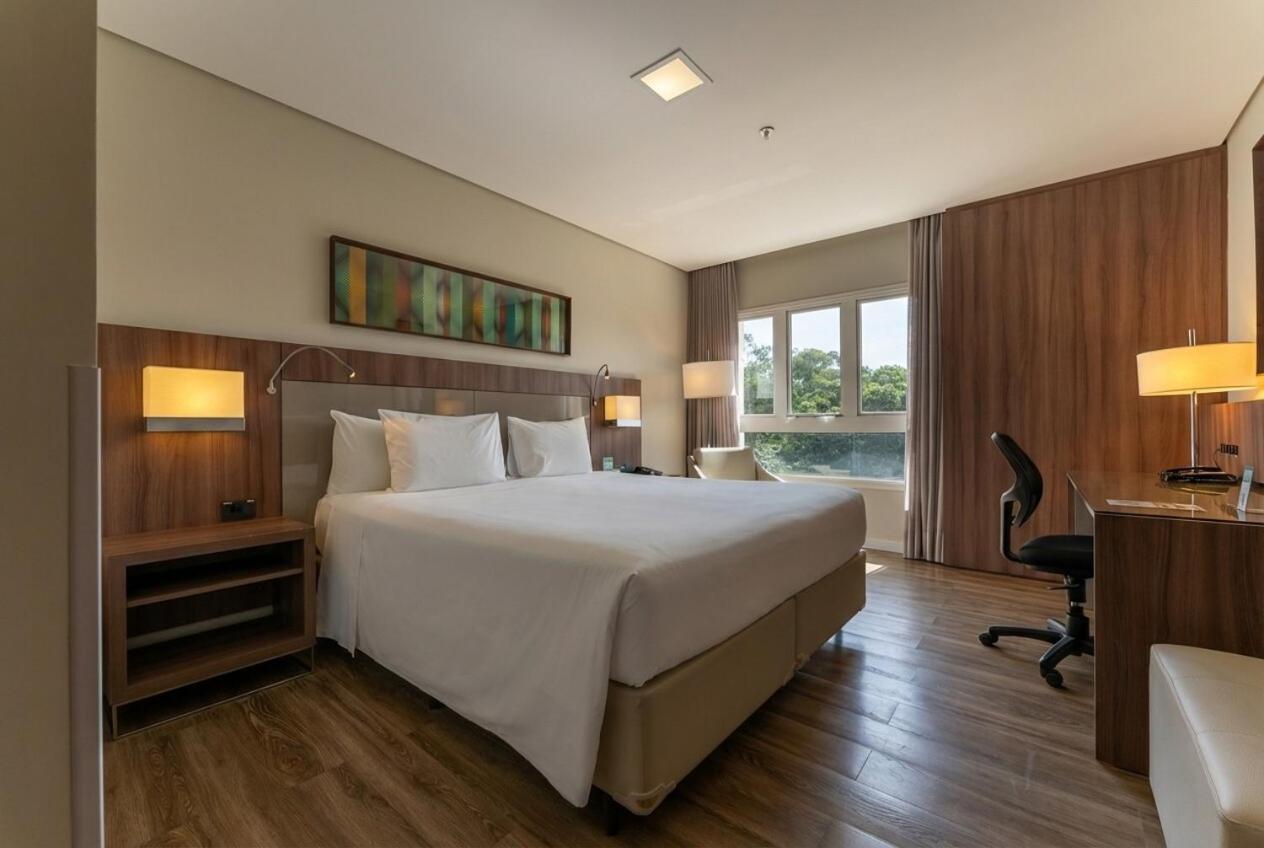 Deluxe King Room,1773771615:JPEG