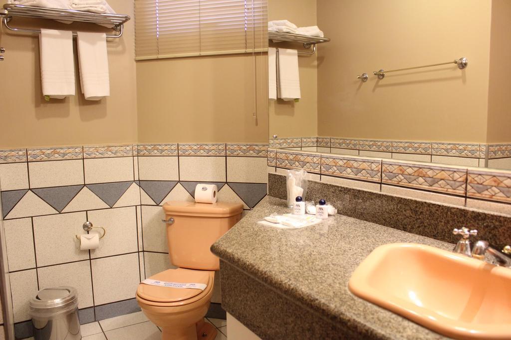 Deluxe Suite,1602963823:JPEG
